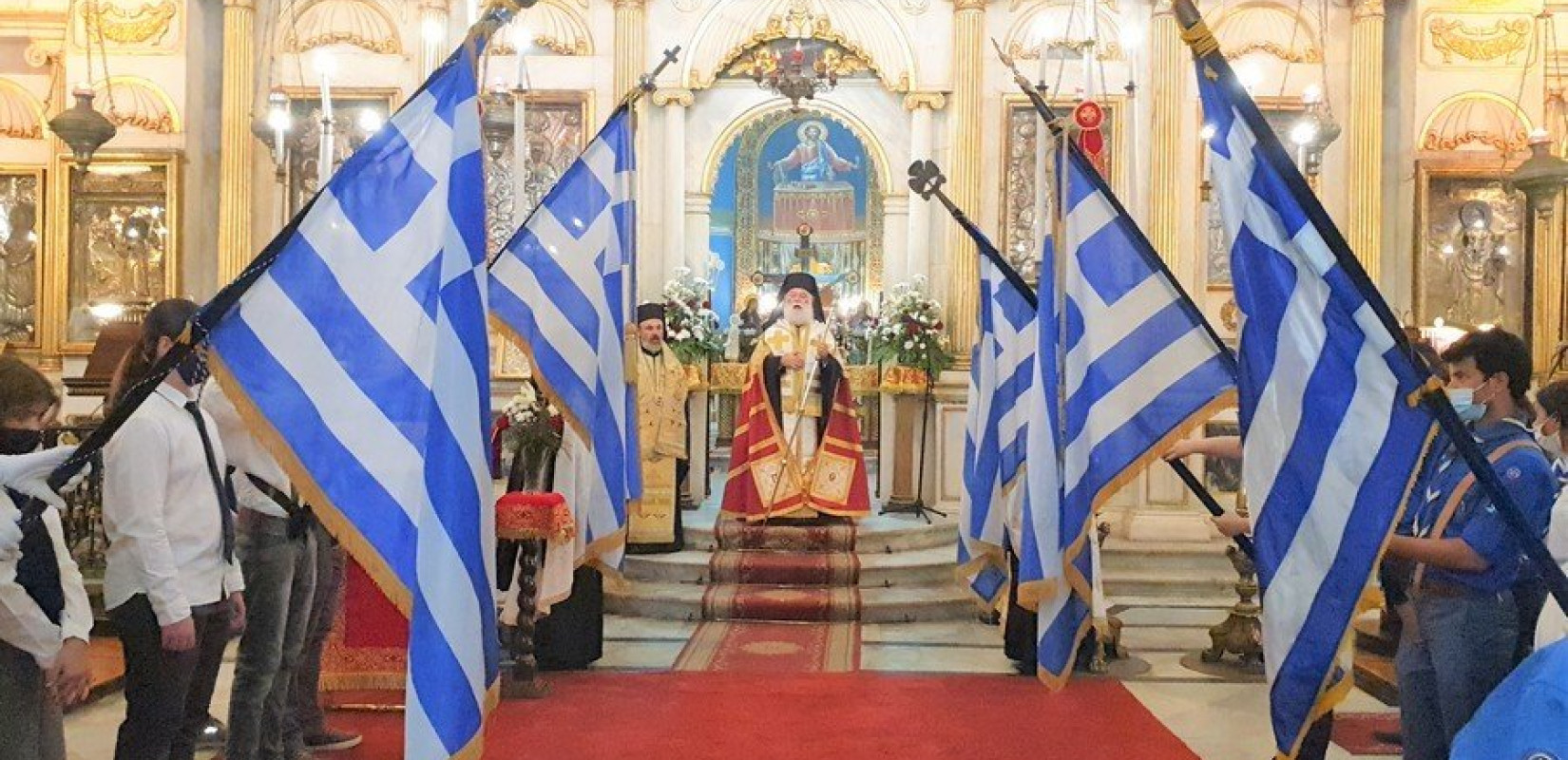 Αίγυπτος: Στην Αλεξάνδρεια οι μαθητές ύψωσαν τις γαλανόλευκες μπροστά στον Πατριάρχη