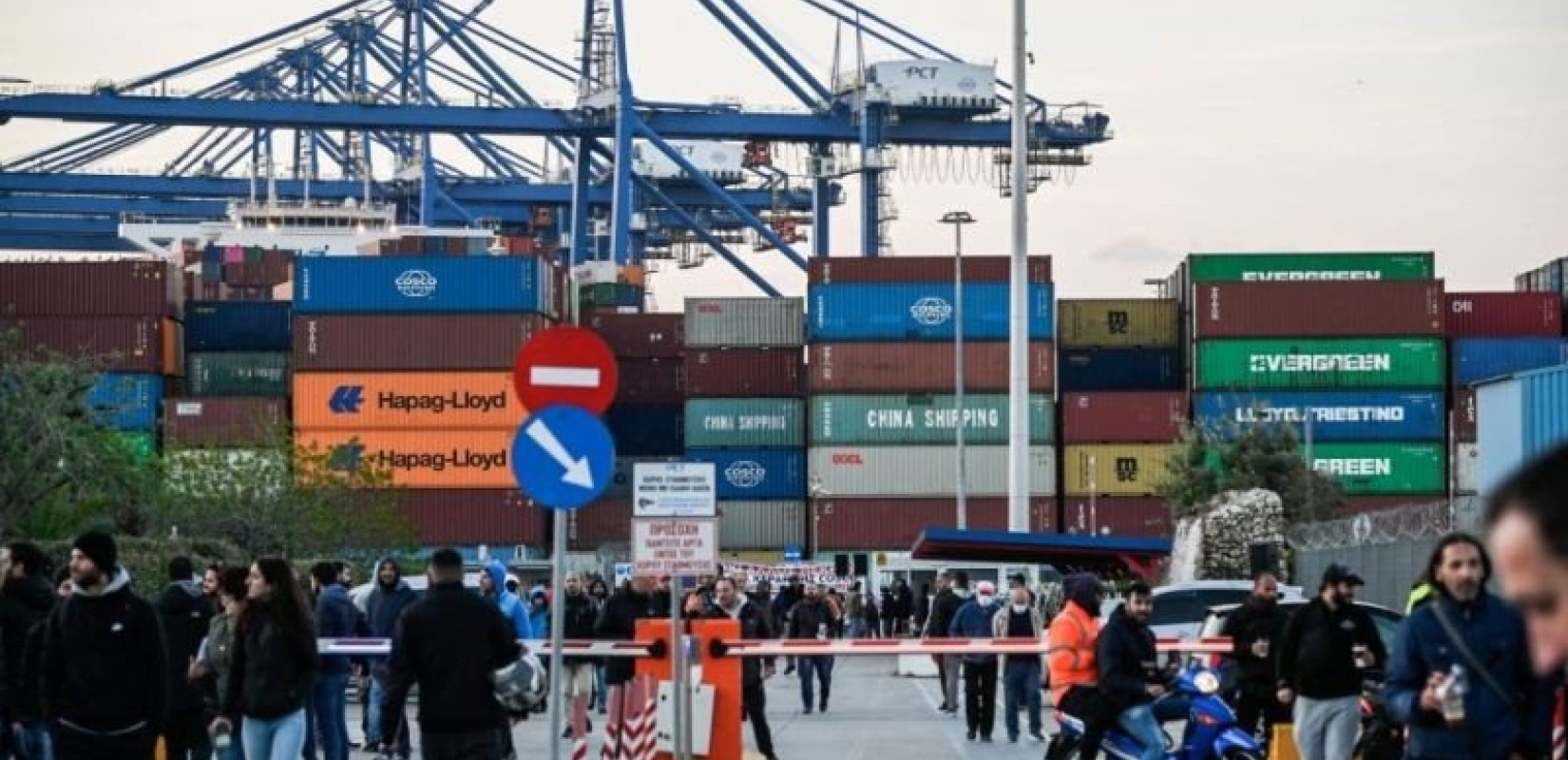 Κύκλωμα εκτελωνιστών: Η Ευρωπαϊκή εισαγγελία άσκησε κακουργηματική δίωξη στους 5 συλληφθέντες στο Τελωνείο Πειραιά