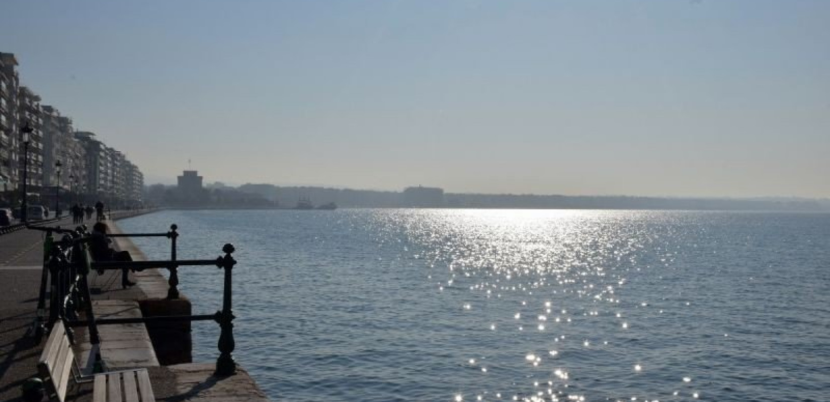 Κρύο με ηλιοφάνεια στη Θεσσαλονίκη - Πού αναμένονται καταιγίδες και βροχές