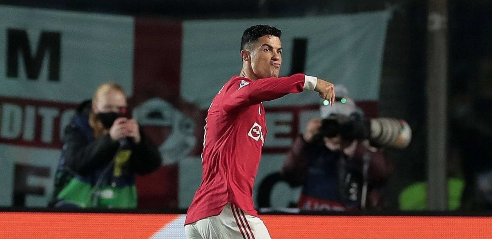 Champions League: Κριστιάνο εσύ σούπερ σταρ (βίντεο)