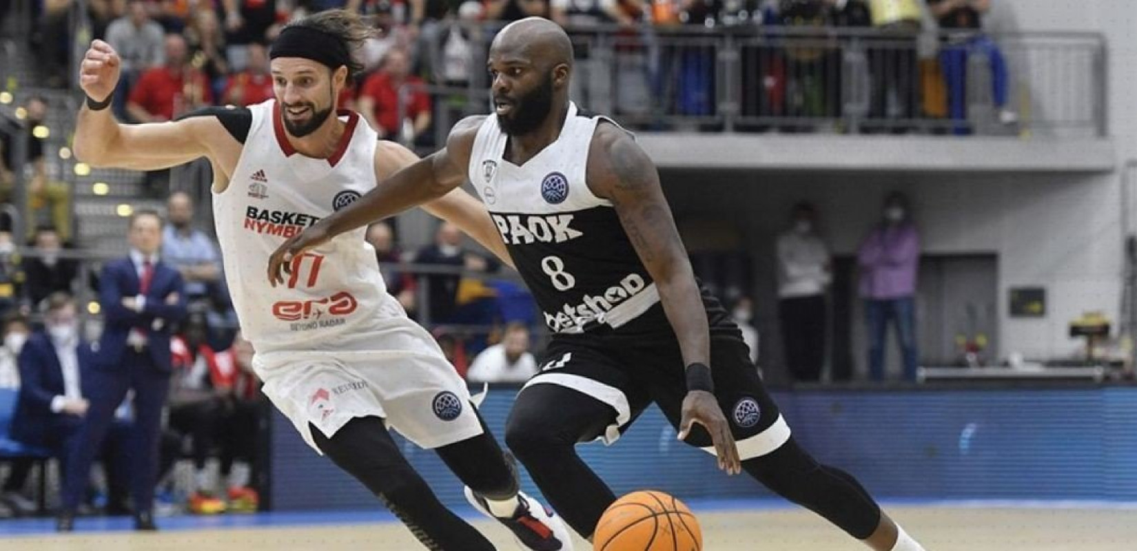 Μπάσκετ: Πανηγύρισαν τρελά τη νίκη του ΠΑΟΚ Χατζόπουλος και κόσμος (βίντεο)