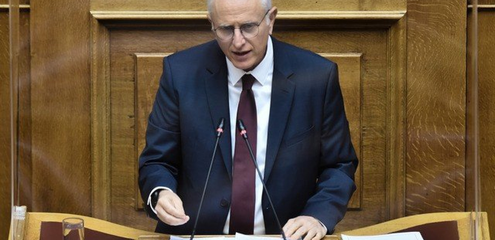 Ραγκούσης: «Ουσιαστικά, η κυβέρνηση Μητσοτάκη, αλλά και ο ίδιος, παραδέχθηκαν την παρακολούθηση Χατζηδάκη από την ΕΥΠ»