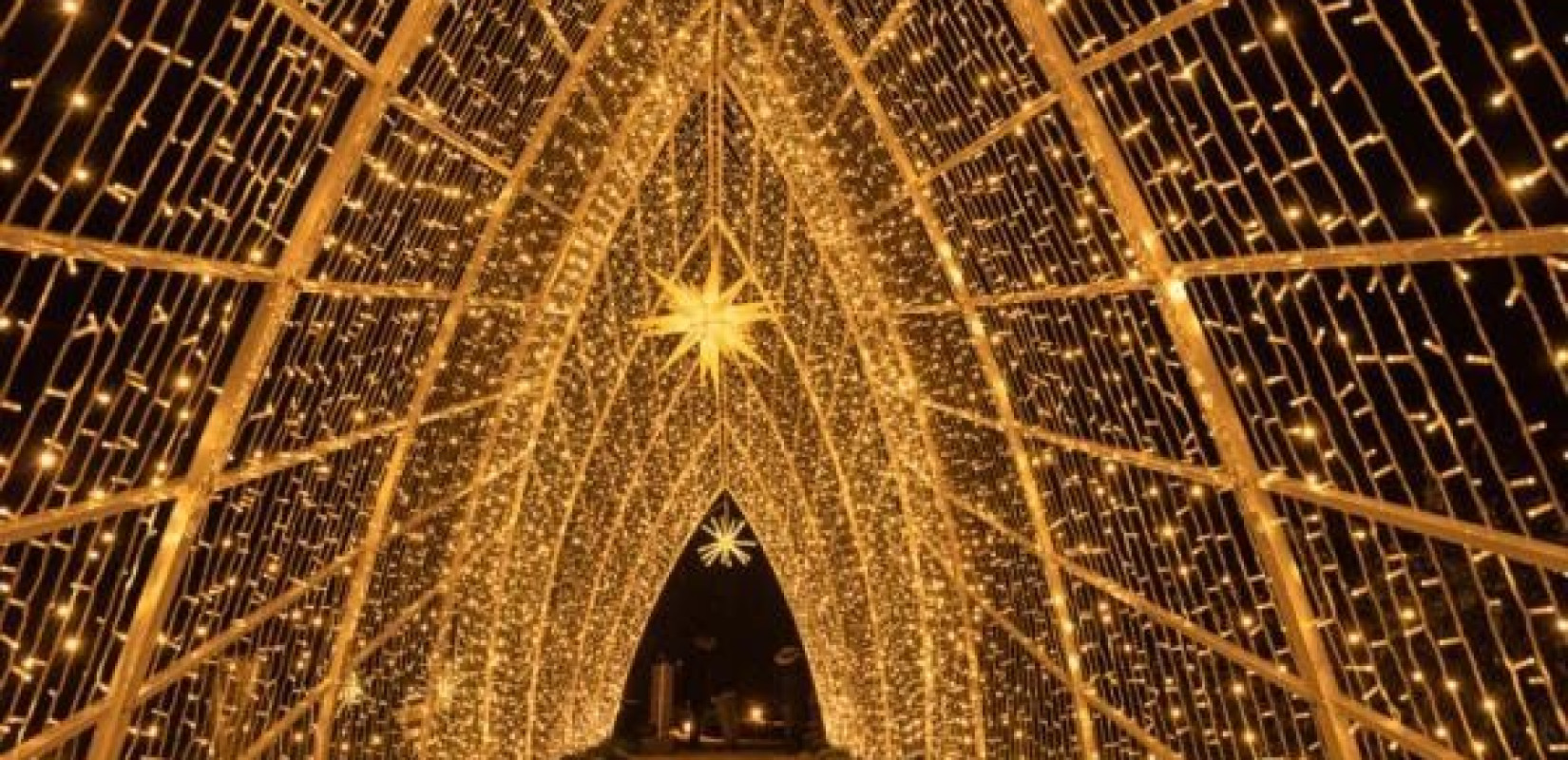 Ο πλανήτης στον ρυθμό των Χριστουγέννων (βίντεο)