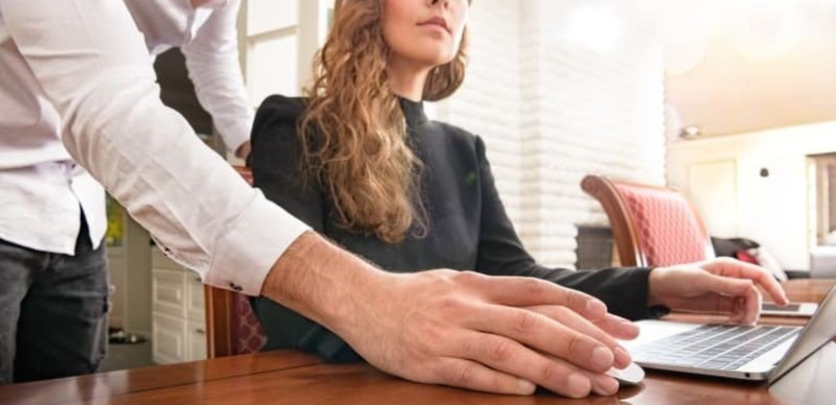 Εργοδότες ή διευθυντές 6 στους 10 καταγγελλόμενους  για βία και παρενόχληση στον χώρο εργασίας
