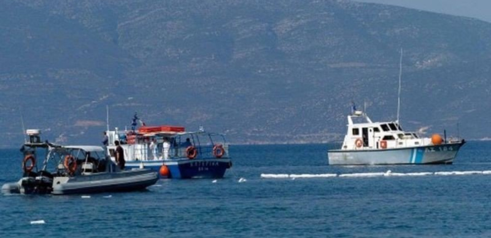 Προσάραξε αλιευτικό με επτά επιβαίνοντες βόρεια της Μακρονήσου 