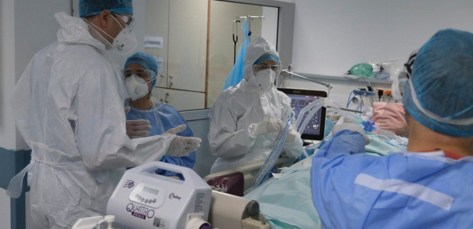Περιστέρι: H ώρα της κρίσης για την κλινική από όπου έφυγαν νεκροί 13 ασθενείς Covid-19 Περιστέρι: H ώρα της κρίσης για την κλινική από όπου έφυγαν νεκροί 13 ασθενείς Covid-19