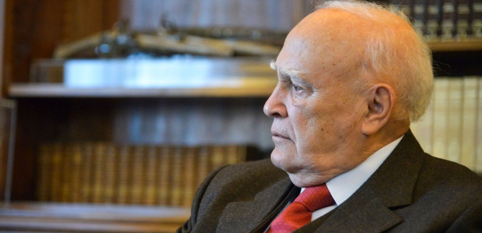 Αύριο η εξόδιος ακολουθία του Κ. Παπούλια - Την Πέμπτη στα Ιωάννινα η κηδεία