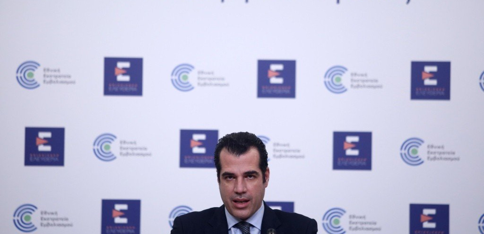 Πλεύρης: "Ανεμβολίαστοι" όλοι όσοι δεν κάνουν τρίτη δόση στο επτάμηνο - Ανακοινώσεις μετά την Πρωτοχρονιά (βίντεο)