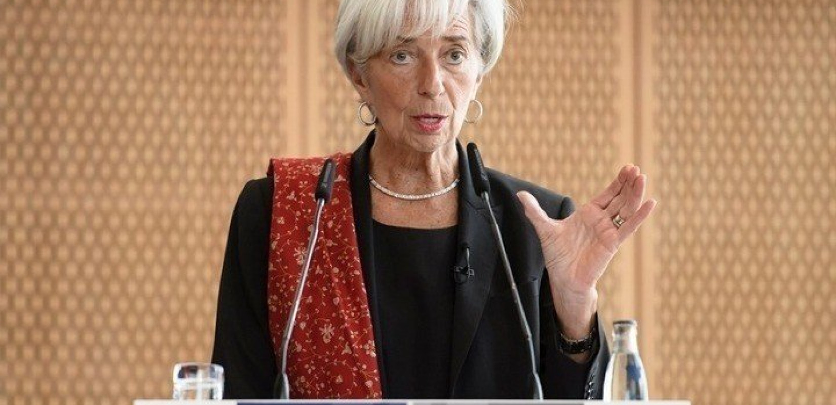 Κρ. Λαγκάρντ: Απειλή για το χρηματοπιστωτικό σύστημα η τεχνητή νοημοσύνη