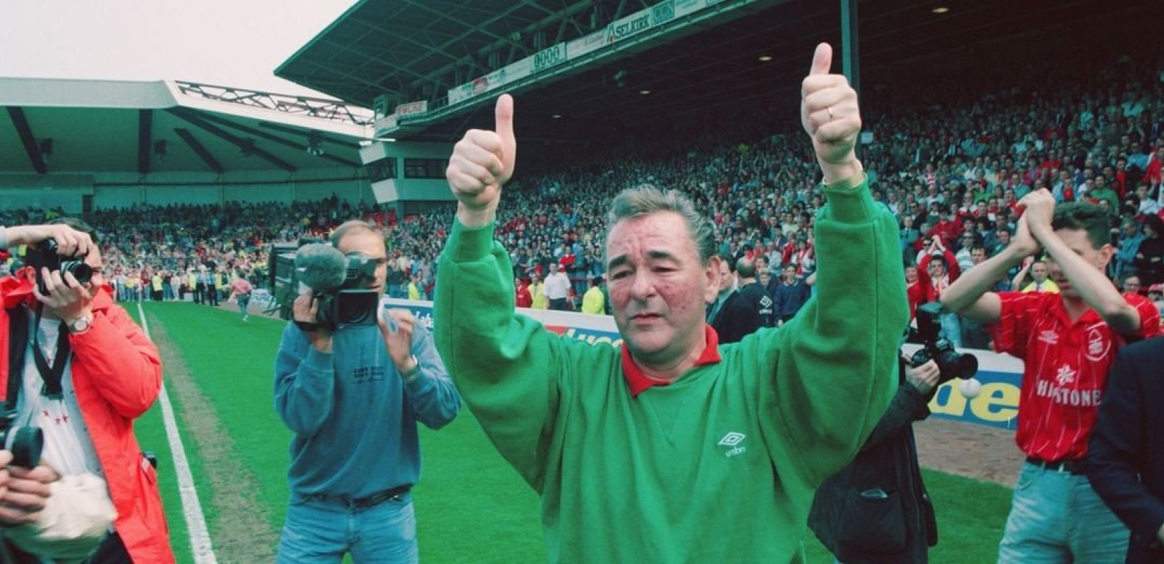 Μπράιαν Κλαφ: Ο άνθρωπος που μετέτρεψε τη Νότιγχαμ Φόρεστ σε ποδοσφαιρικό μύθο (βίντεο)