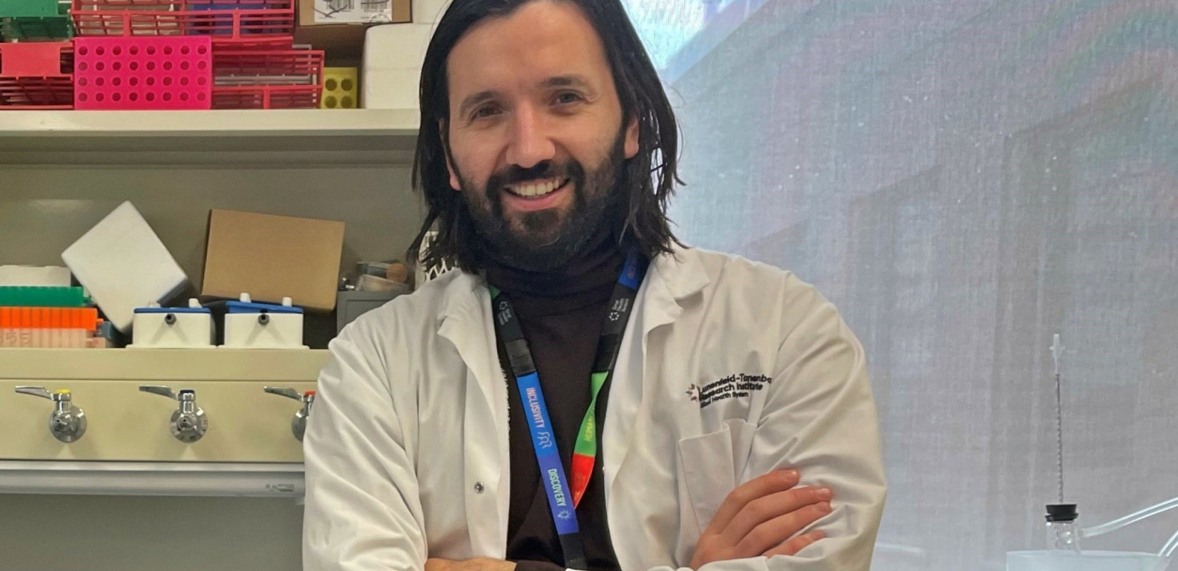 Γιάννης Πρασσάς: Το επικίνδυνο... «όλοι θα το κολλήσουμε άλλωστε»