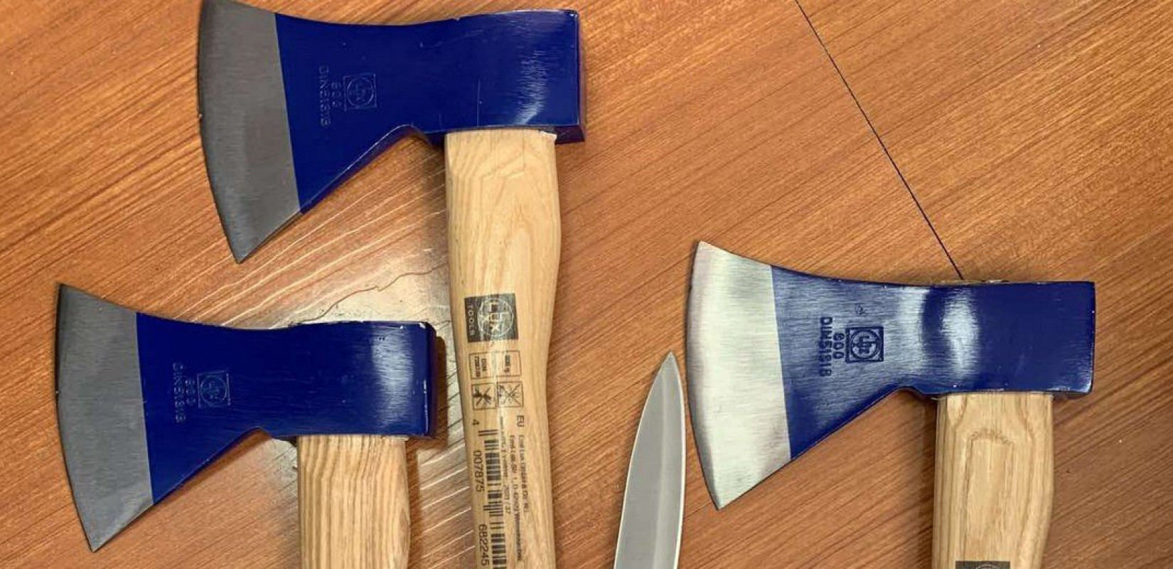 Σε 15 συλλήψεις προχώρησε η αστυνομία πριν τον αγώνα του Απόλλωνα Σμύρνης με τον Άρη - Στην κατοχή τους βρέθηκαν δεκάδες πολεμοφόδια (φωτ.)