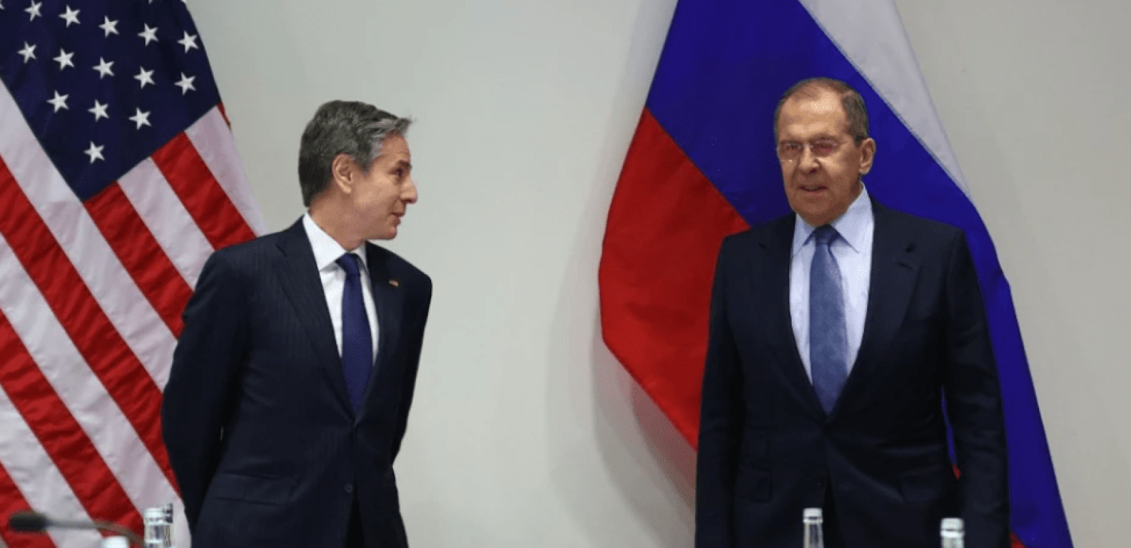 Σε εξέλιξη η συνάντηση Μπλίνκεν – Λαβρόφ: Η Μόσχα "δεν περιμένει καμία καθοριστική εξέλιξη" Σε εξέλιξη η συνάντηση Μπλίνκεν – Λαβρόφ: Η Μόσχα "δεν περιμένει καμία καθοριστική εξέλιξη"