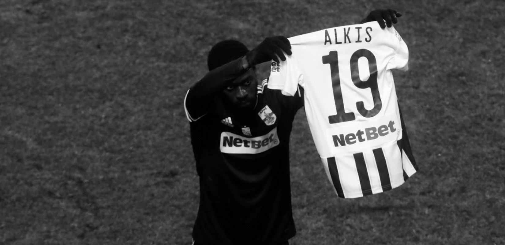 Άρης - ΑΕΚ 2-1: Νίκη στο 95' και σε πένθιμο φόντο