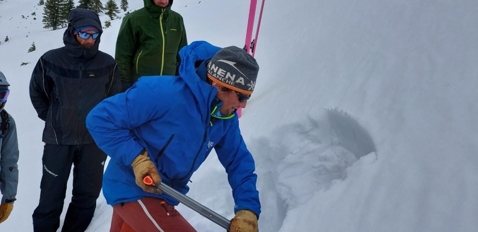 Ιταλία: Νεκροί από χιονοστιβάδα δύο σκιέρ στο Άνω Αδίγη - άλλοι πέντε τραυματίες