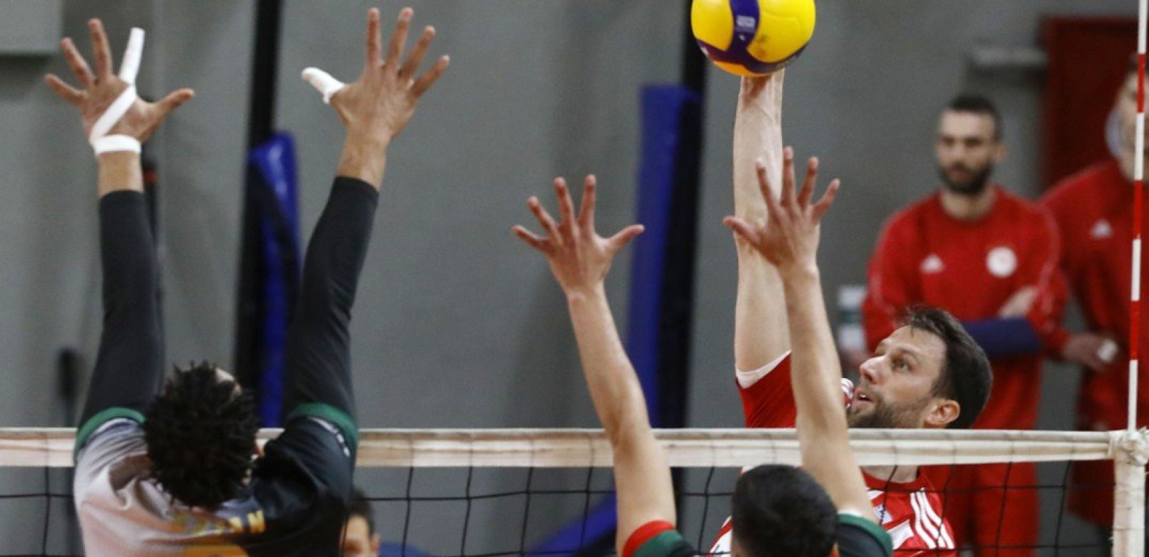 Βόλεϊ: Εύκολο τρίποντο για τον Ολυμπιακό στη Νέα Σμύρνη (βίντεο)
