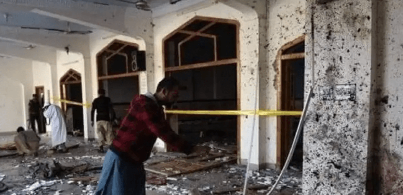 Τουλάχιστον 33 νεκροί σε έκρηξη σε τέμενος στο Αφγανιστάν