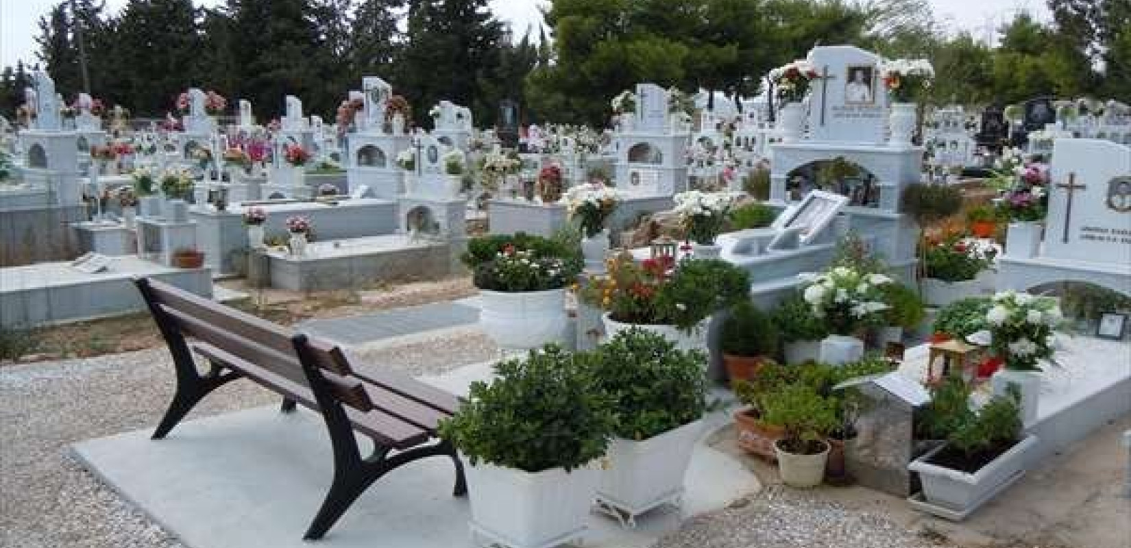 Θεσσαλονίκη: Το διαδικτυακό "τελευταίο αντίο" στα χρόνια του κορονοϊού   Θεσσαλονίκη: Το διαδικτυακό "τελευταίο αντίο" στα χρόνια του κορονοϊού