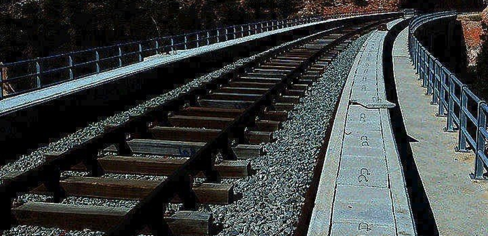 Ακινητοποιημένα και το Σαββατοκύριακο τα τρένα στη χώρα