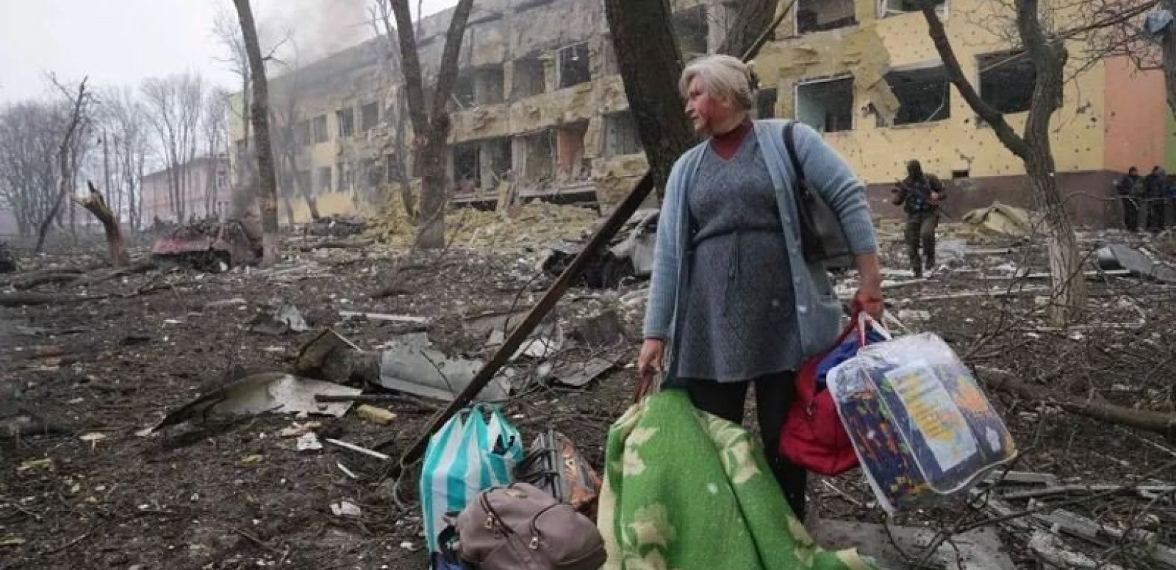 Ουκρανός αξιωματούχος καταγγέλλει τη Ρωσία ότι μπλοκάρει την ανθρωπιστική βοήθεια προς τη Μαριούπολη