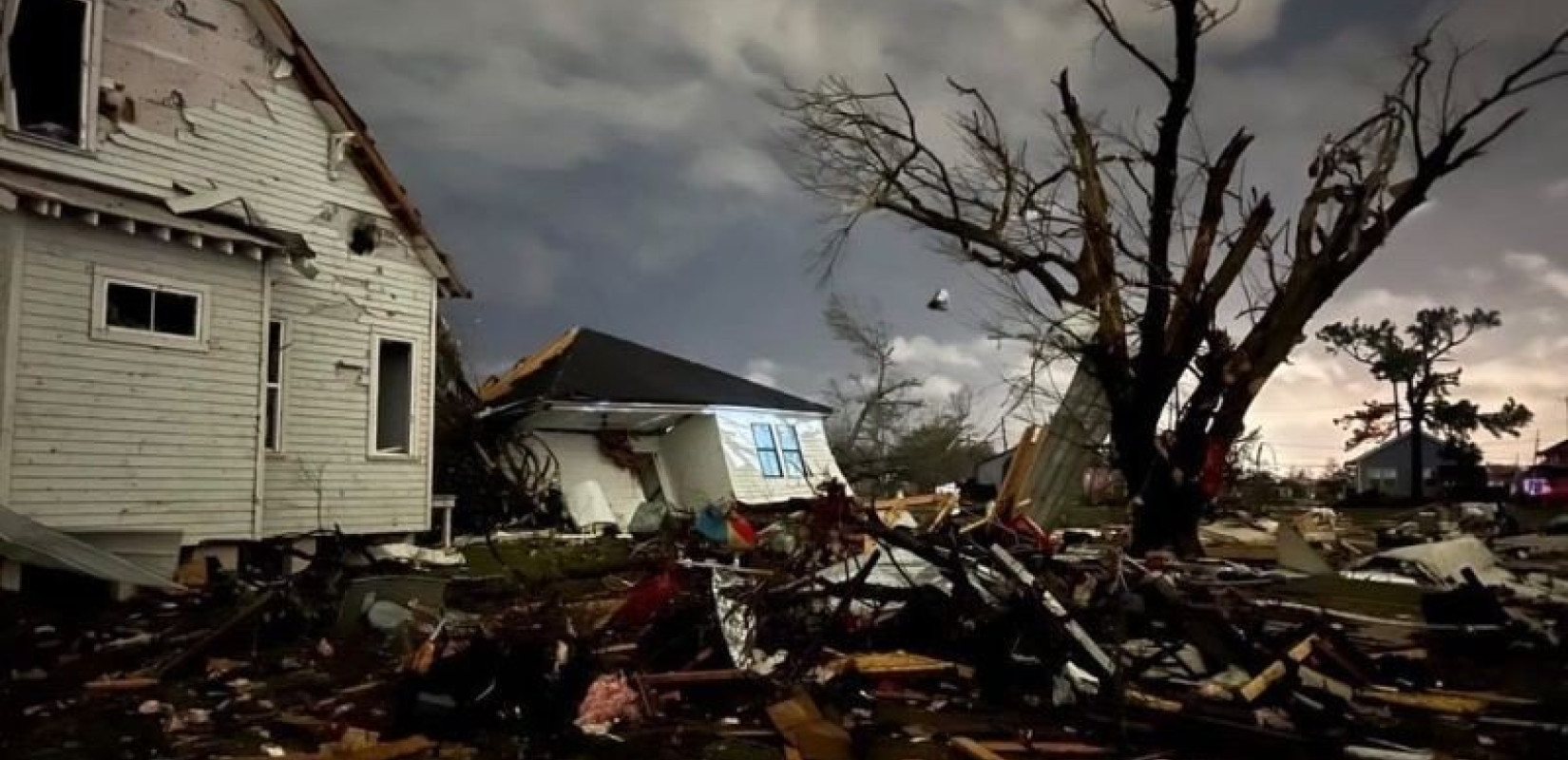 ΗΠΑ: Ανεμοστρόβιλος έπληξε τη Λουιζιάνα - Τουλάχιστον ένας νεκρός (βίντεο-φωτ.)