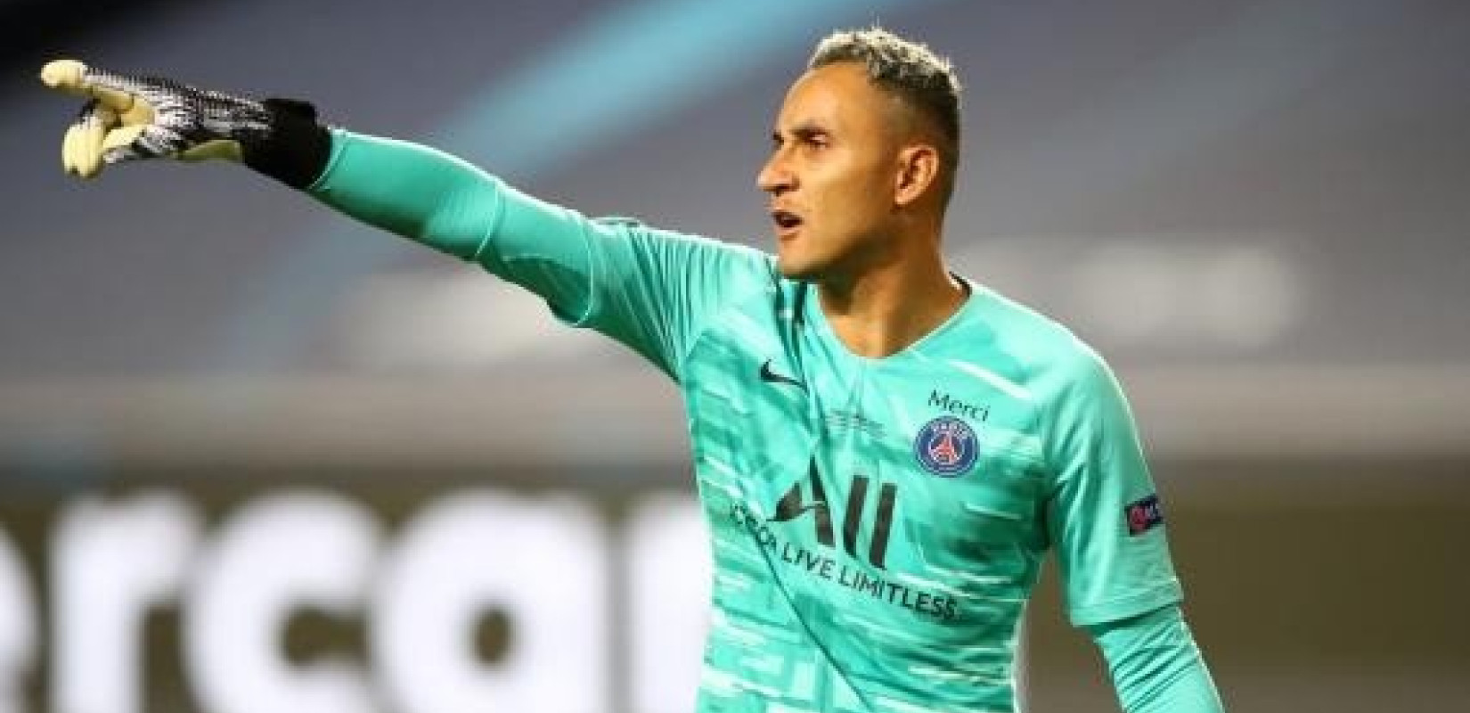 Γαλλία: Μαθήματα αλληλεγγύης από τον Κέιλορ Νάβας