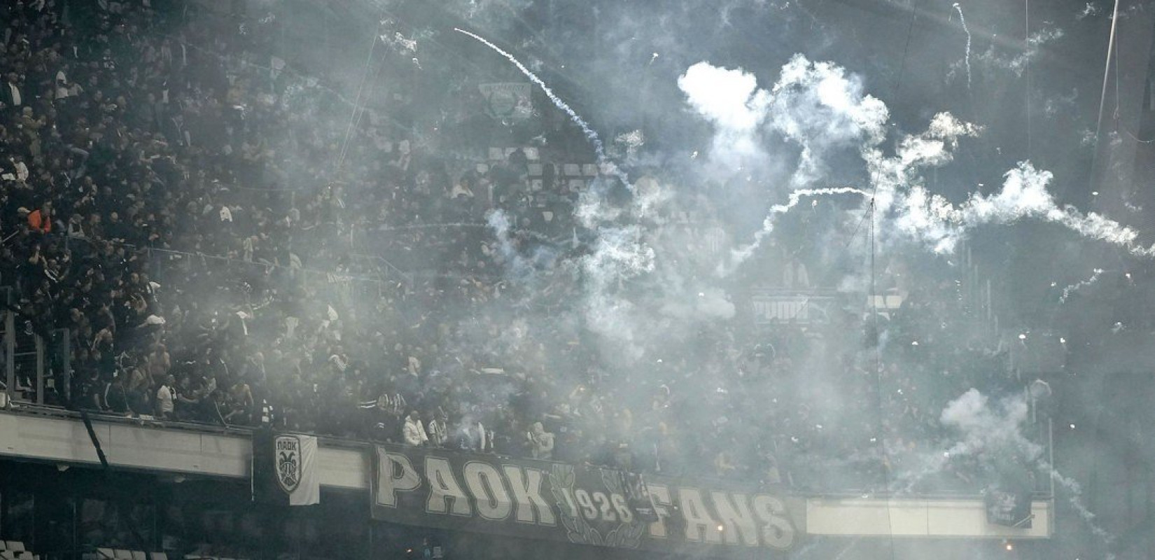 Σκληρή απάντηση του ΠΑΟΚ στη γαλλική αστυνομία: "Διαφυλάξαμε την τήρηση ακόμη και των γελοιωδέστερων υποδείξεων"