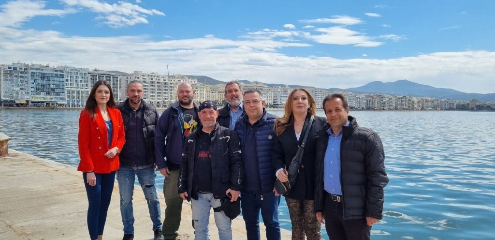 Τους Θεσσαλονικείς απεσταλμένους στον πόλεμο της Ουκρανίας συνάντησε ο γ.γ. Ενημέρωσης και Επικοινωνίας