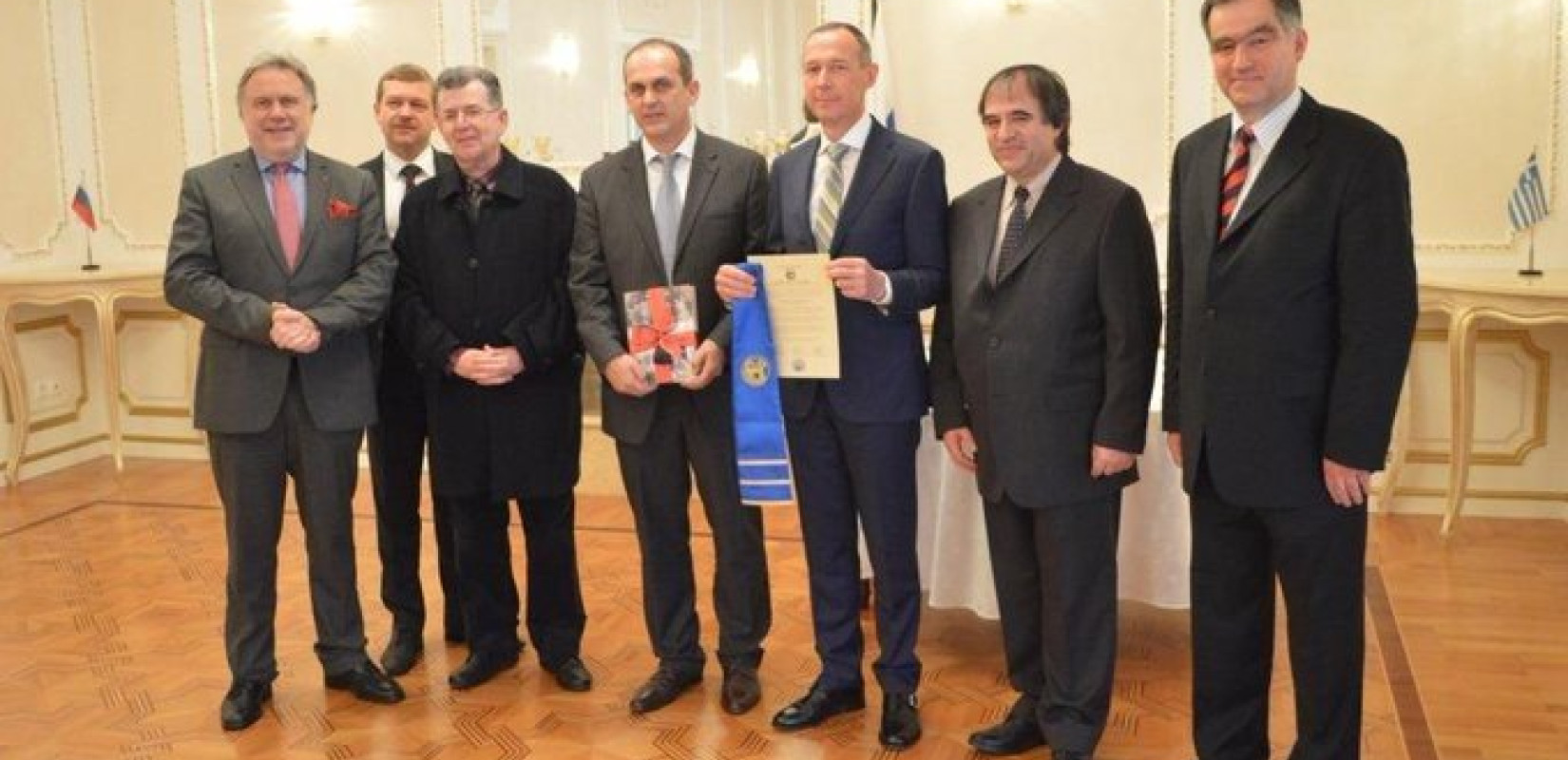 Το πανεπιστήμιο Πελοποννήσου αφαίρεσε τον τίτλο του επίτιμου διδάκτορα από τον Πούτιν