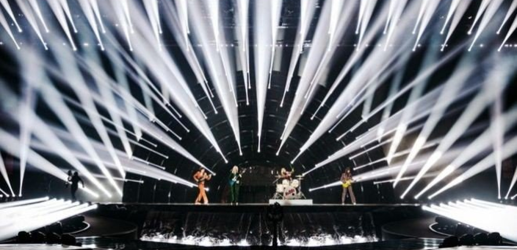 Eurovision: Παρενόχληση από χορευτές βορειοευρωπαίου τραγουδιστή κατήγγειλε εθελόντρια