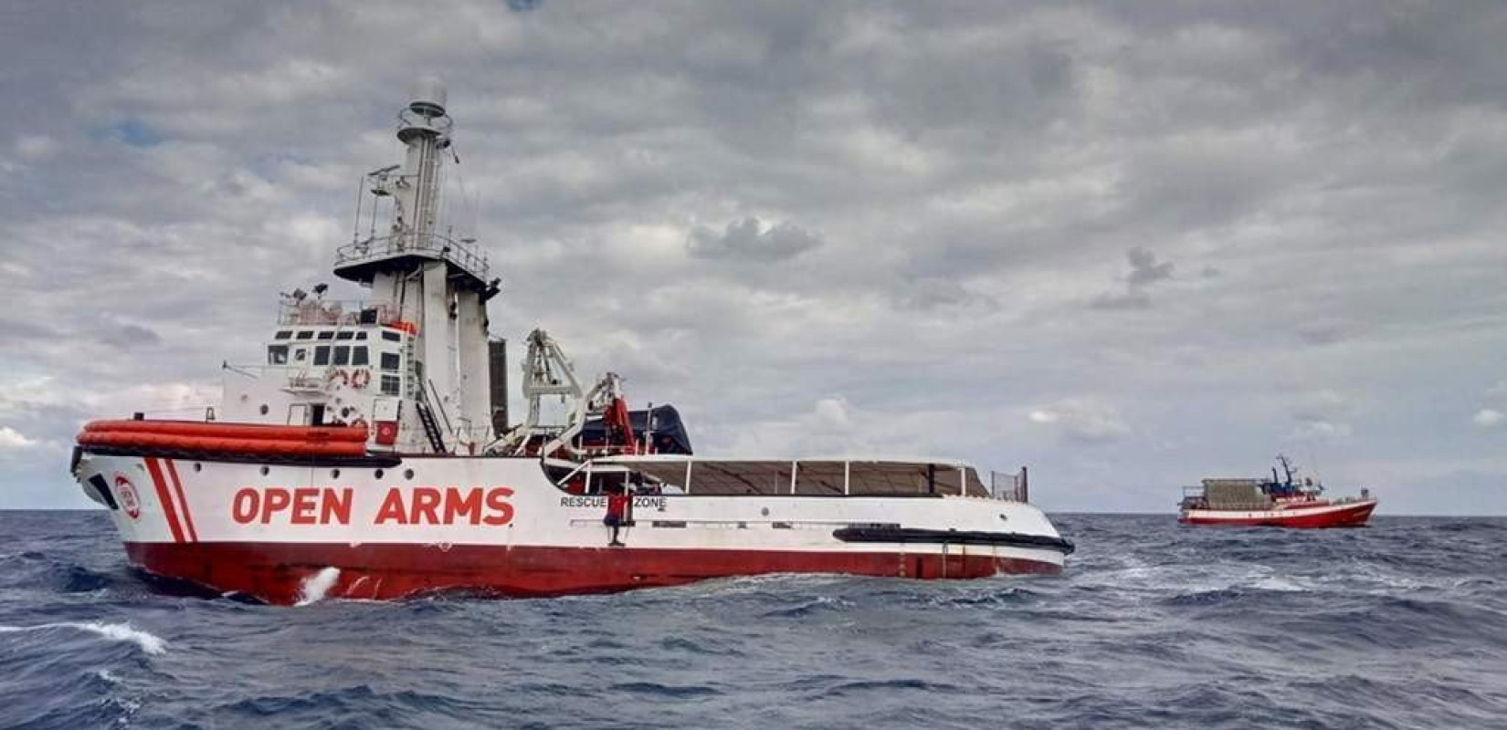 Ιταλία: Πλοίο της Open Arms αναζητά ασφαλές λιμάνι  