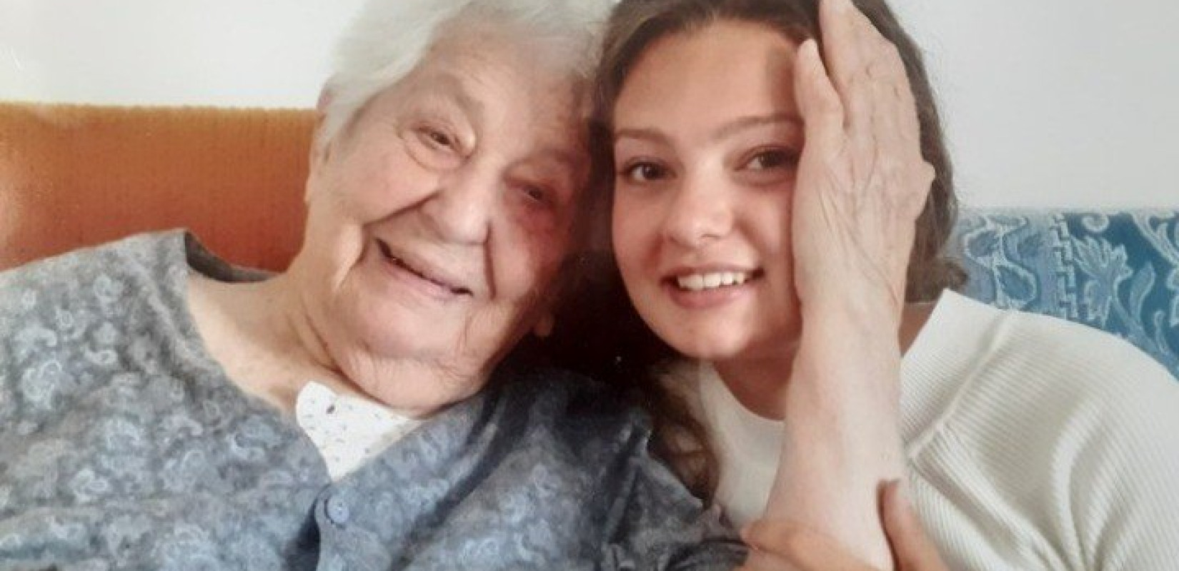 Eurovision: Η ευχή της υπεραιωνόβιας γιαγιάς στην εγγονή της, Αμάντα Γεωργιάδη 