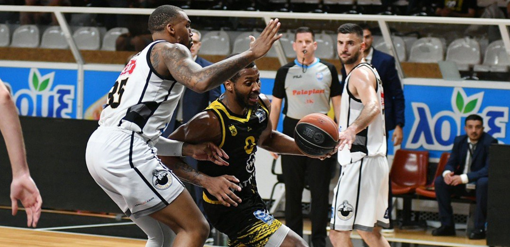 Μπάσκετ: Ο Άρης έχασε στην Πάτρα και παίζει με τον Παναθηναϊκό στα πλέι οφ (βίντεο)