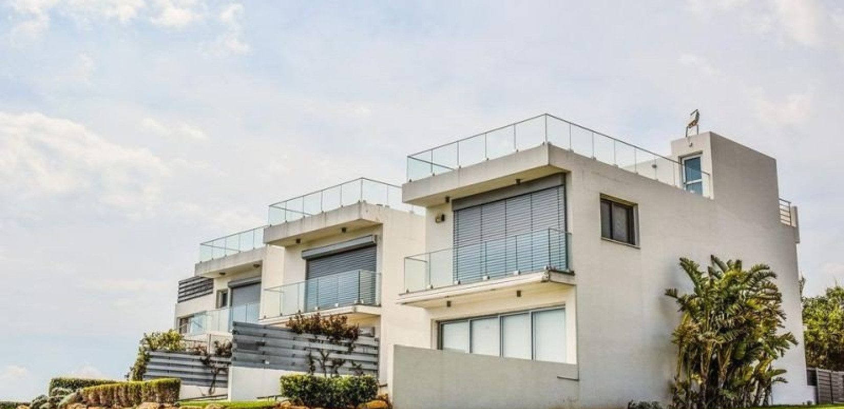 Το προξενείο των ΗΠΑ ψάχνει να νοικιάσει σπίτια για το προσωπικό του με αγγελία στα social media