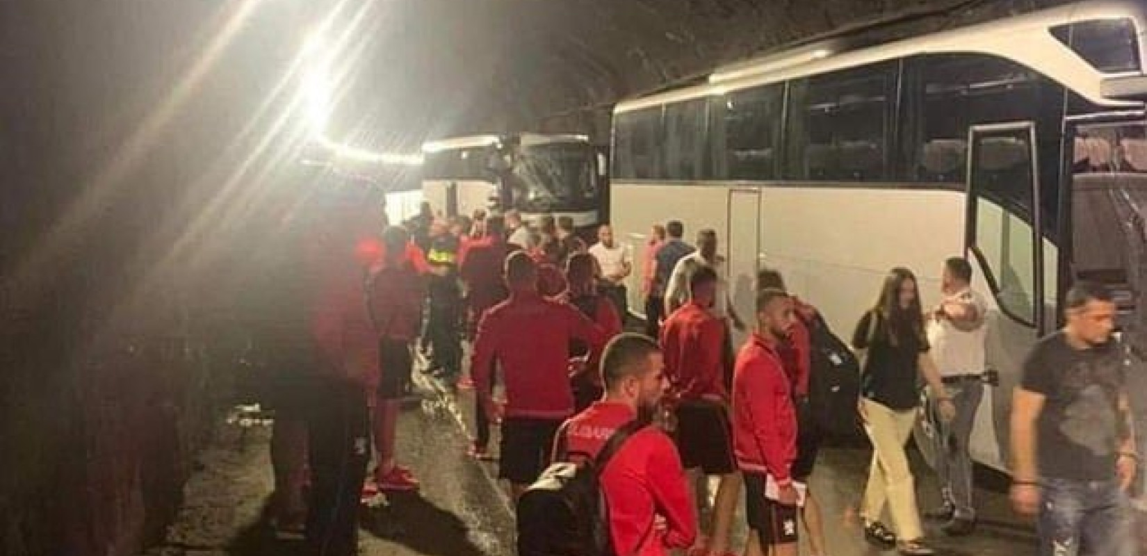 Σοβαρό τροχαίο για την εθνική ομάδα της Βουλγαρίας στην Τιφλίδα (βίντεο, φωτ.)