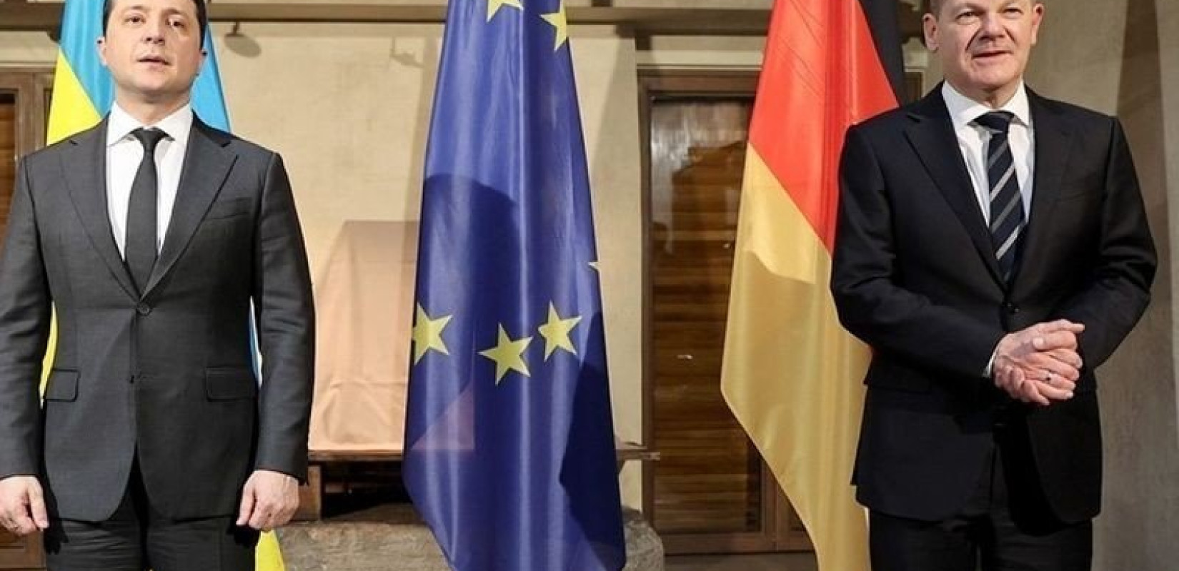 Αιχμές Ζελένσκι κατά Σολτς: Αυτός και η κυβέρνησή του πρέπει να αποφασίσουν αν είναι με την Ουκρανία ή τη Ρωσία