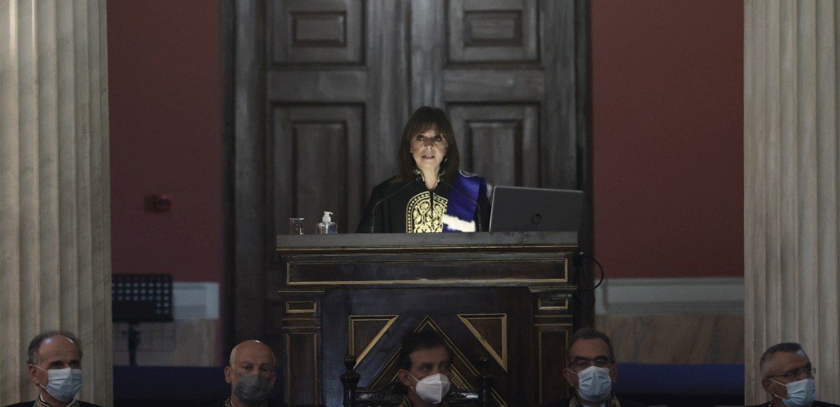 Επίτιμη διδάκτορας του Τμήματος Πολιτικής Επιστήμης και Δημόσιας Διοίκησης του ΕΚΠΑ η Κ. Σακελλαροπούλου