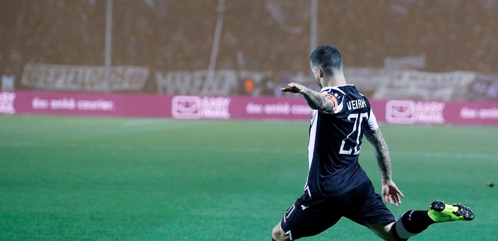 Θετικός στον κορονοϊό ο Βιεϊρίνια