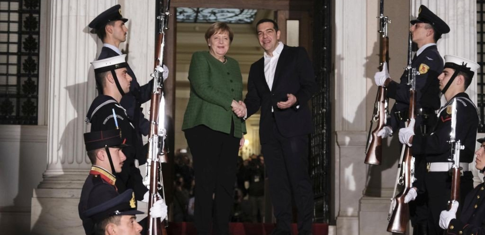 Η σιωπή του Πολάκη για τα Ζωνιανά, το “ναι” και “όχι” της αντιπολίτευσης για τον Β. Φλωρίδη και το “μέλι” της Μέρκελ για τον Αλέξη. Γράφει ο Σαλονικιός