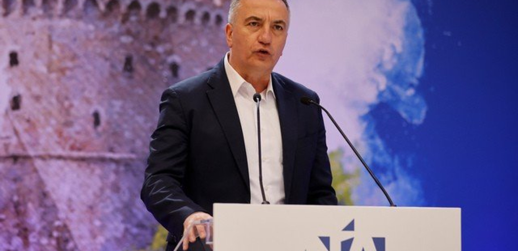 Στ. Καλαφάτης: «Μετατρέπουμε την ενεργειακή κρίση σε ευκαιρία για το αύριο»