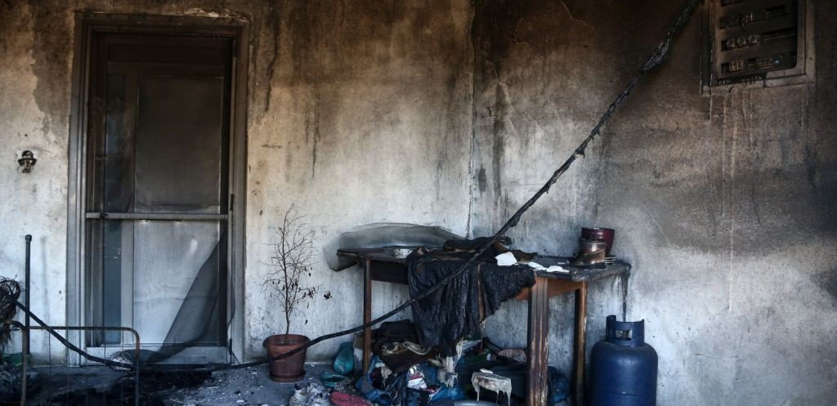 Αττική: Συνελήφθη μόνιμος υπάλληλος του Δήμου Παλλήνης για τέσσερις εμπρησμούς