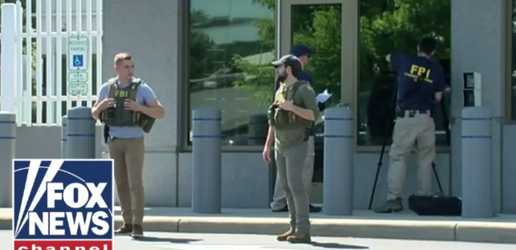 Ένοπλος επιχείρησε να παραβιάσει τις εγκαταστάσεις του FBI στο Σινσινάτι Ένοπλος επιχείρησε να παραβιάσει τις εγκαταστάσεις του FBI στο Σινσινάτι