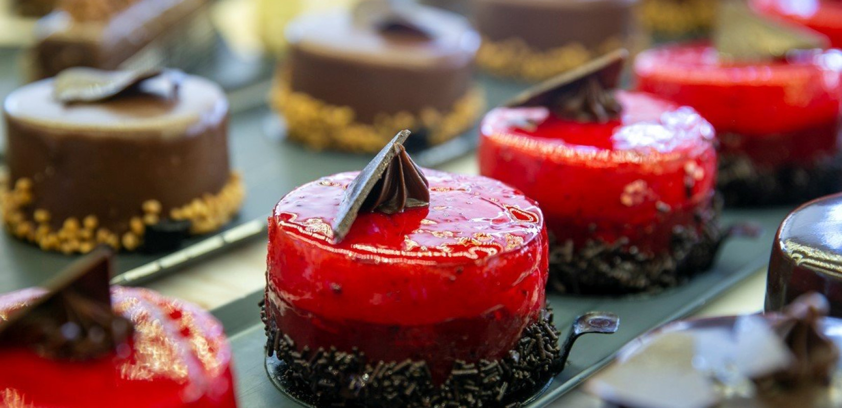 Αφιέρωμα: Για γλυκό, τούρτα και παγωτό… στα καλύτερα της δυτικής Θεσσαλονίκης!