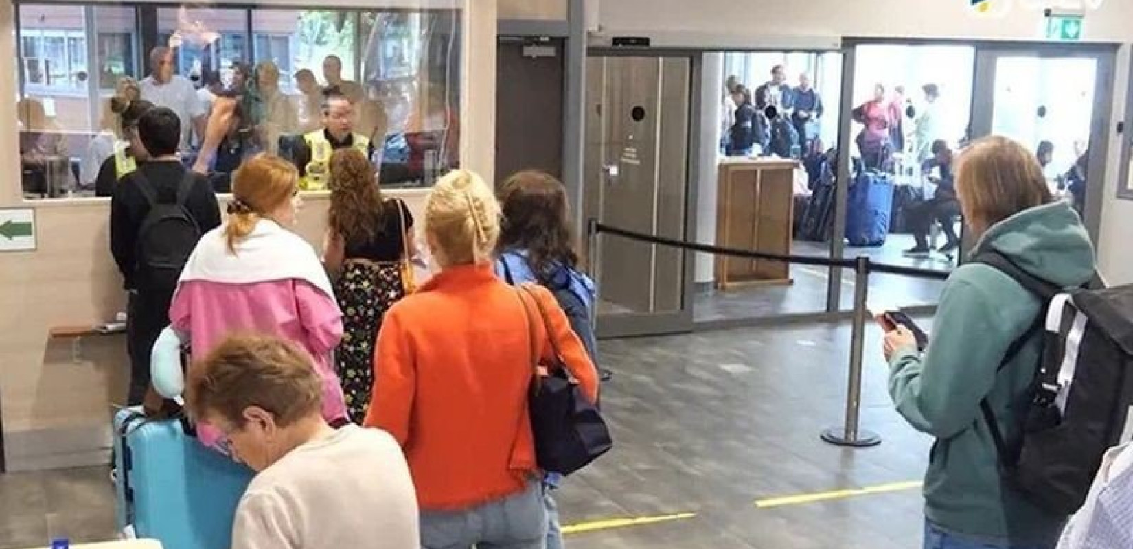 ΕΟΔΥ: Οδηγίες προς όσους ταξιδέψουν, πριν από την αναχώρηση και στην επιστροφή