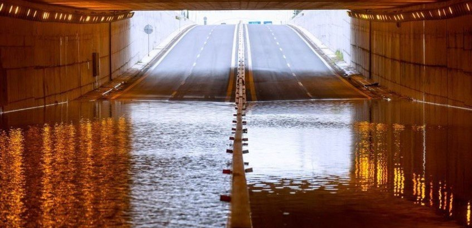 Αυτές είναι οι αιτίες που πλημμυρίζει η υπόγεια διάβαση της Μακρυγιάννη στην Περιφερειακή οδό