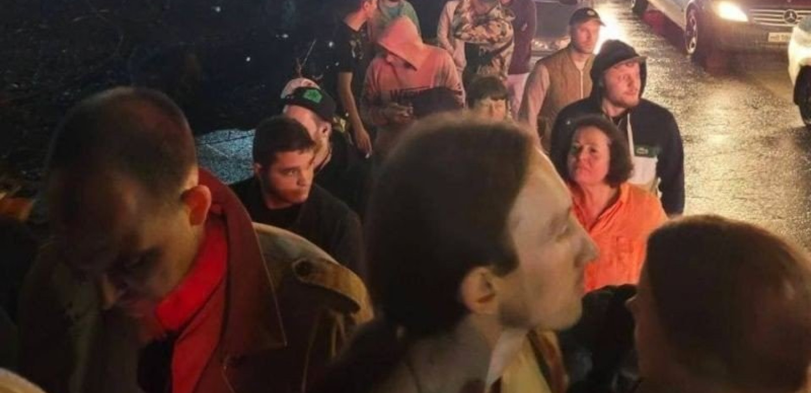 Οι Ρώσοι εγκαταλείπουν με κάθε μέσο τη χώρα - Πιέζονται τα σύνορα Φινλανδίας-Ρωσίας (βίντεο) Οι Ρώσοι εγκαταλείπουν με κάθε μέσο τη χώρα - Πιέζονται τα σύνορα Φινλανδίας-Ρωσίας (βίντεο)