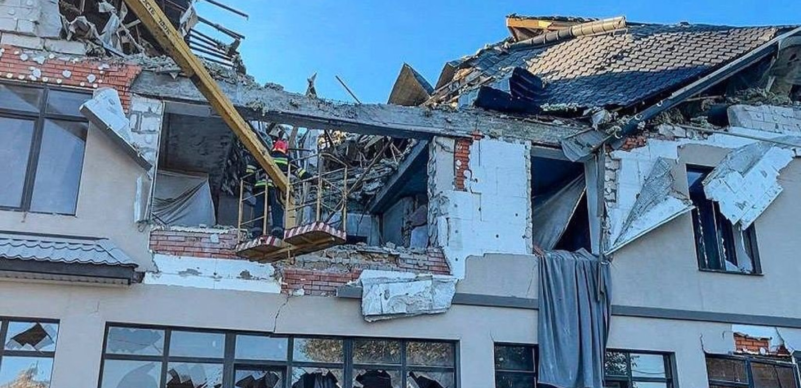 Φρίκη στη Χερσώνα: Πάνω από 400 πτώματα και 9 δωμάτια βασανιστηρίων η «παρακαταθήκη» των Ρώσων (βίντεο)