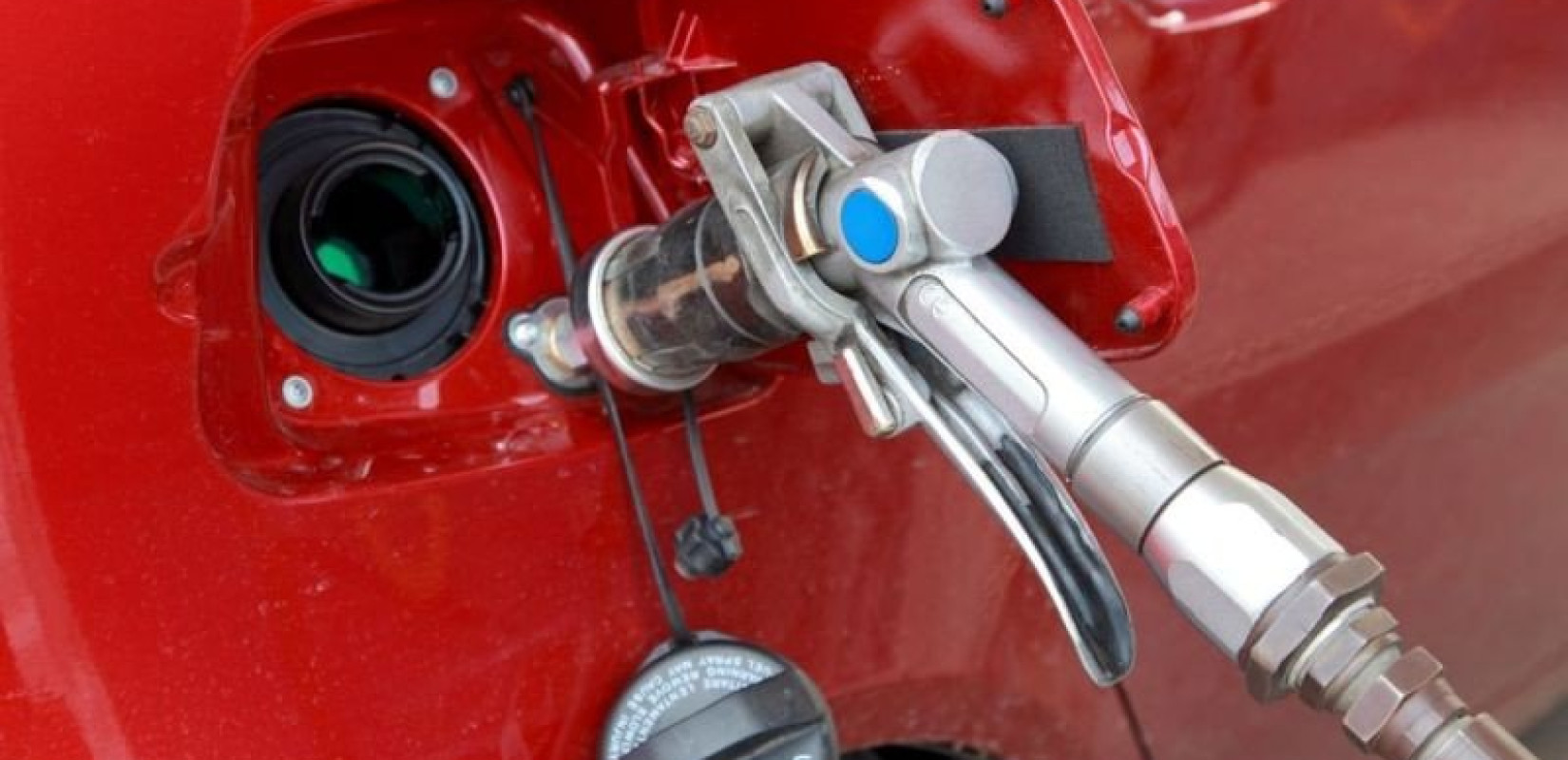 Κινητοποίηση της πυροσβεστικής για διαρροή αερίου από σταθμευμένο αυτοκίνητο στην περιοχή ΙΚΕΑ