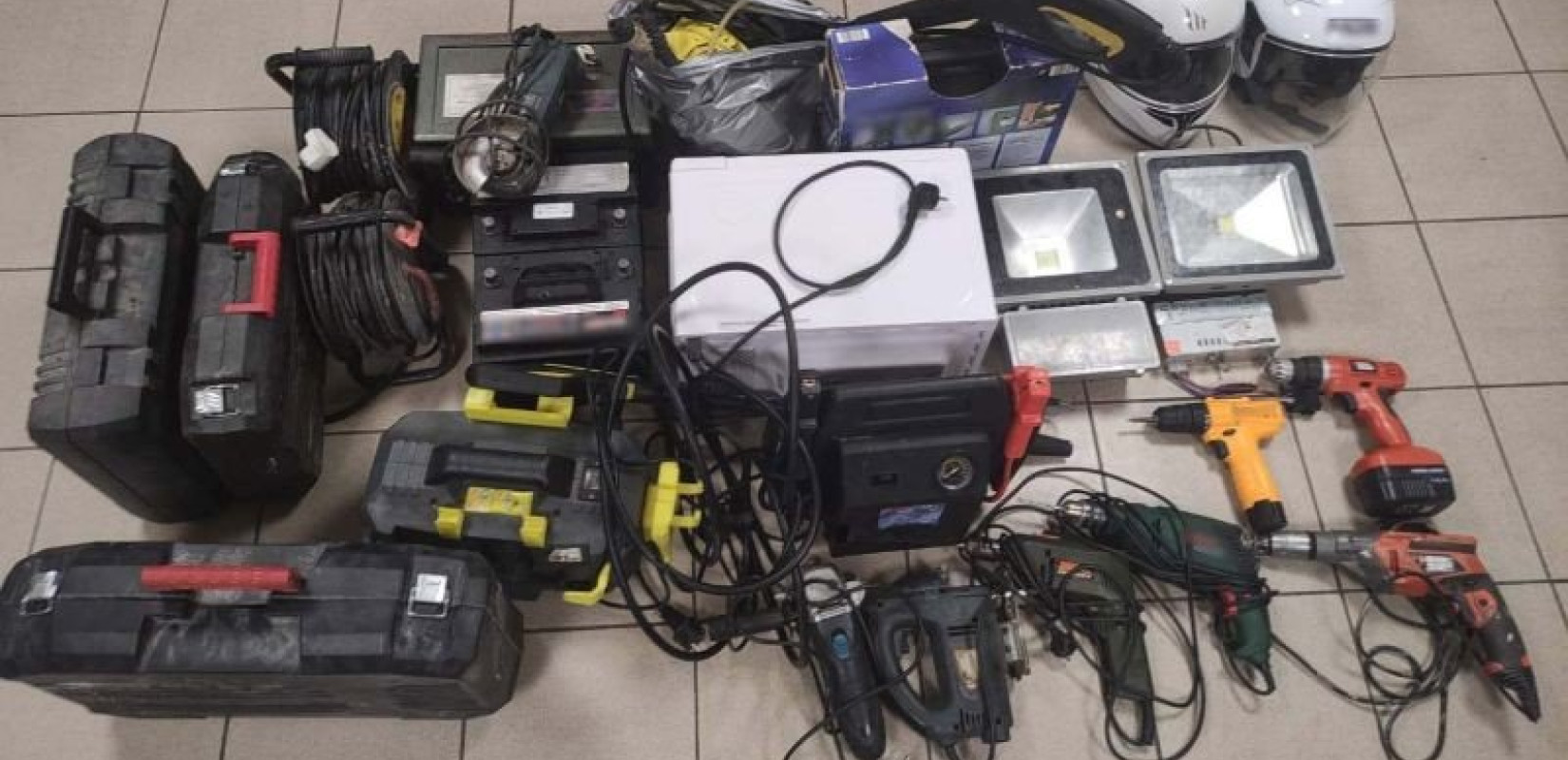 Θεσσαλονίκη: Διακινητές ναρκωτικών… μάνα και γιος! (φωτ.)