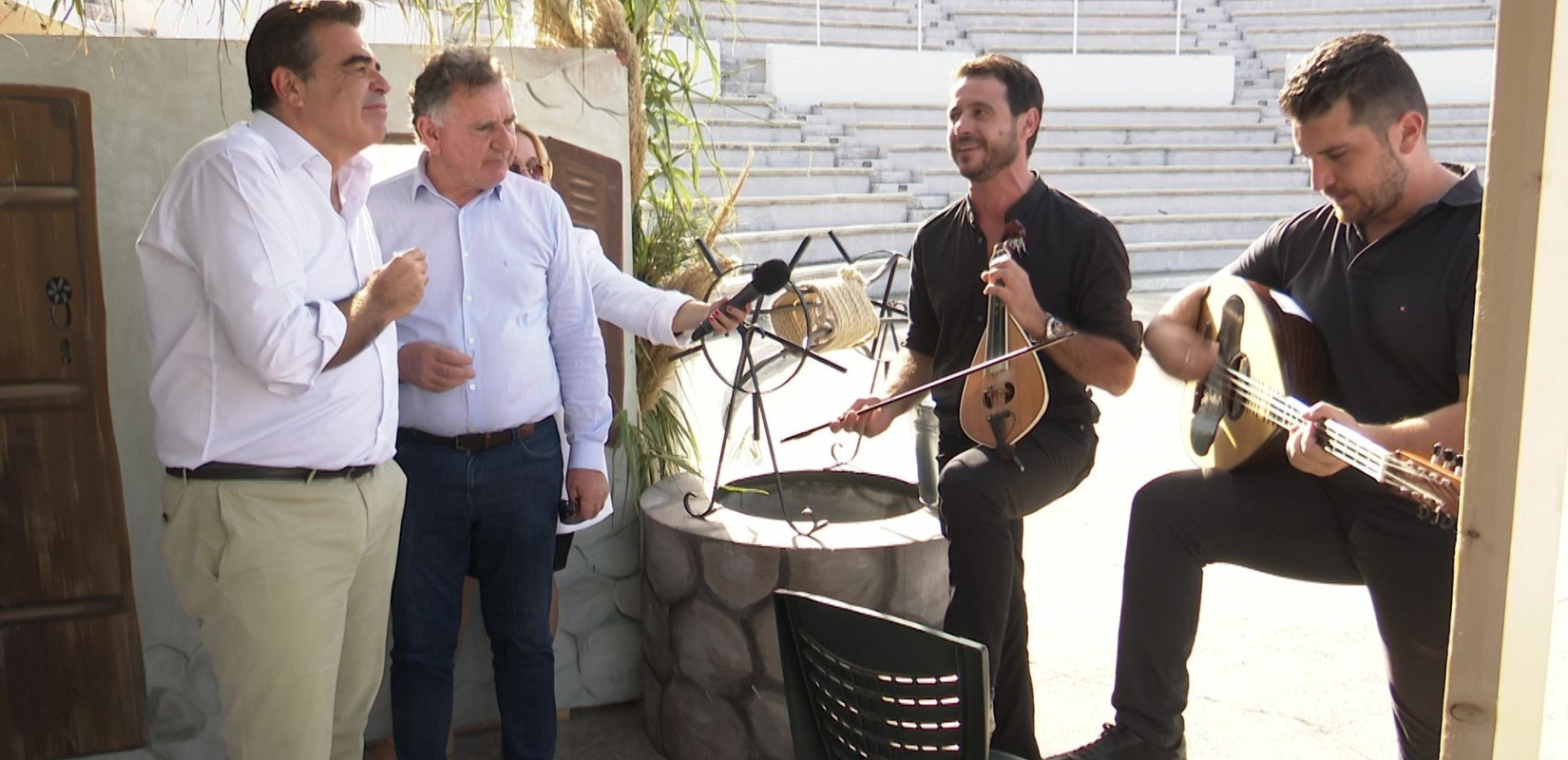 Οι μαντινάδες και οι υποσχέσεις του Σχοινά στο Αρκαλοχώρι